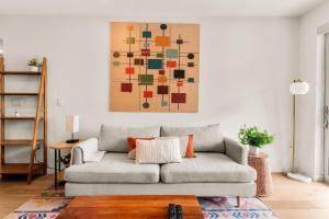 WeHo 1 BR w Work Setup by Anyplace - 11689