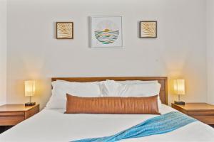 Playa Vista 1 BR w Work Setup by Anyplace - 11734