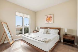 WeHo 1 BR w Work Setup by Anyplace - 11744