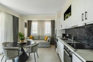 Bianco Mare Studios-Apartments