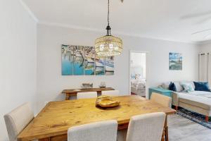 Creekwood - 200 Pebble Dr #205