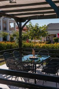 Bianco Mare Studios-Apartments