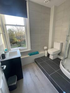 Peaceful Studio for 2 with Ensuite & Private Kitchen