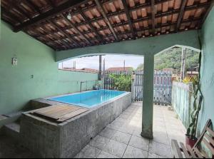 Recanto da Família, casa com piscina na Praia do Itaoca em Mongaguá