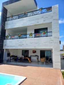 Casa Moderna 4 quartos 4 suites a 120 metros da praia