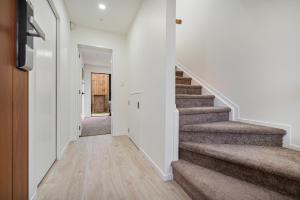 Modern Luxury 4 Bedroom House