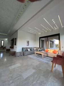 Luxury Stopover Marrakech - Villa Pool, Jacuzzi