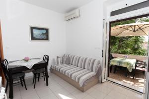 Apartments by the sea Mandre - Pag - 4105