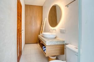 Sunset Serenity 2BR Villa Private Pool Near GWK