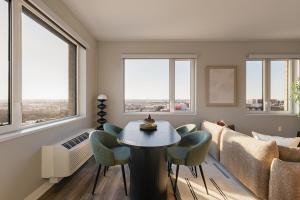 Polk-Premium 2B2B Suite NYC Skyline 20 mins to NYC