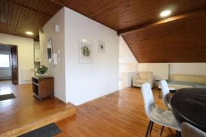 Grand Piano Apartment with Garden & Terrace