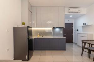 Stylist Studio Sunrise city view 21