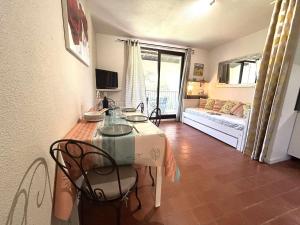 Appartement avec terrasse et parking - 4 pers. - FR-1-845-23