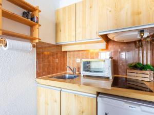 Appartement 4 pers. proche pistes de ski avec vue - FR-1-296-531