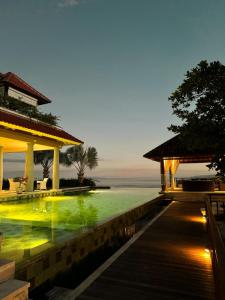 Luxury 3BR Villa with Private Infinity Pool with Ocean Views in Manggis