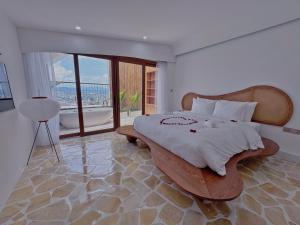 SamSet Penthouse ManorCrown Huế