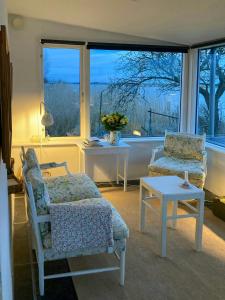 Cozy Summer House With Fjord Views