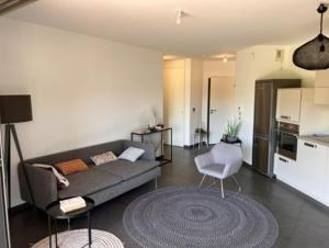 Oasis of peace and modernity with terrace at Aix-en-Provence