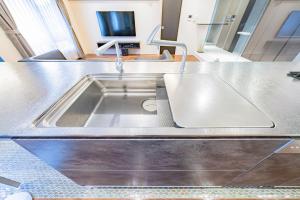 Comfortable sleep in a large bedroom, 1 LDK, 2 beds, Unit 305