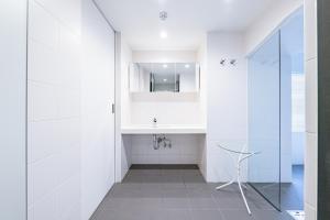 Comfortable sleep in a large bedroom, 1 LDK, 2 beds, Unit 305