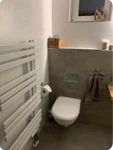 Souterrain Appartment, eigene Dusche u WC