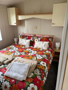 Browns caravan rentals, 8 berth, the chase, ingoldmells