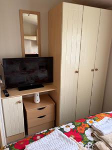 Browns caravan rentals, 8 berth, the chase, ingoldmells