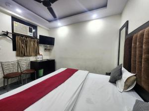 Satyam Hotel