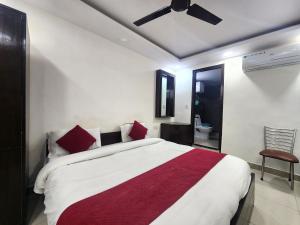 Satyam Hotel