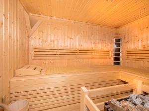 Mountain Apartment in Saalbach for 8