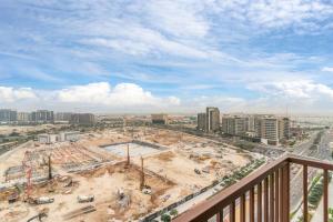 FIRST CLASS 2BR Modern Retreat Next to Mall