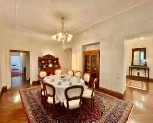 Dimora Ferrari - 270sqm - 10 Guests - 3 Baths