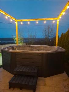 Vila Mavis-cazare cu piscina incalzita & jacuzzi