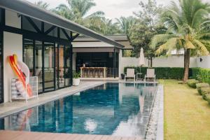 913 Luxury Pool Villa Khaolak