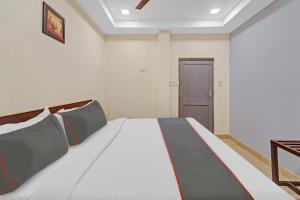 HOTEL HIMALAYA - Triplcane, Near Chepauk & Marina Beach Chennai