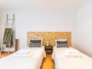 Apartment in Oeiras Near Beach Easy Access Lisbon Cascais