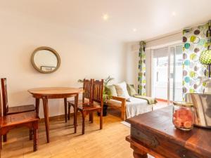 Apartment in Oeiras Near Beach Easy Access Lisbon Cascais