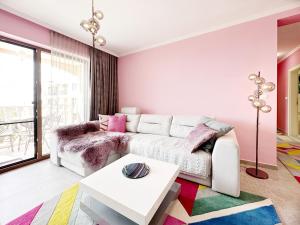 Bratanov Valencia Gardens