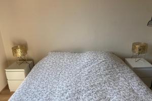 Spacious T3 with balcony - close to town center