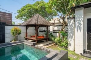 Sunbeji - Large Pool Villa with Terrace near the Beach