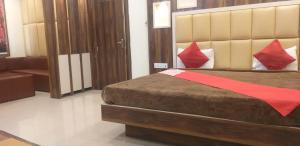 Hotel Priya Palace