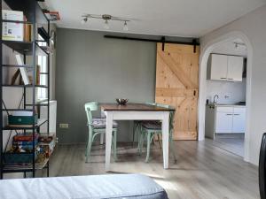 Ruim en rustig chalet in Nationaal park de Drentsche Aa max 5 prs