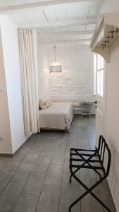 Est 1852 Andros - Tower 1