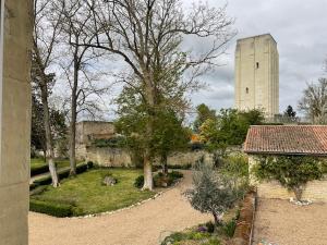 Manoir Tour Carree