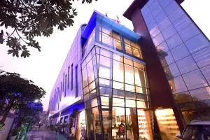 Hotel Kridha Residency - Opposite Prem Mandir Vrindavan - ماثورا