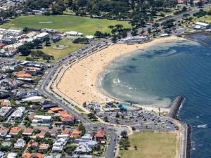 Williamstown Village 2