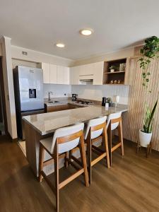 Cozy & Modern Apt with City View in San Isidro