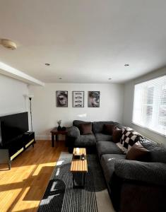 Sleek 2-Bed Pad - Near Mcr City Centre & Parking
