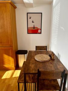 Sleek 2-Bed Pad - Near Mcr City Centre & Parking