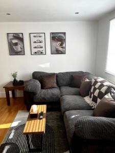 Sleek 2-Bed Pad - Near Mcr City Centre & Parking